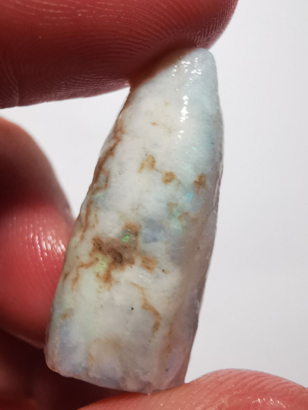 Coober Pedy Opal rough pipe 23.8ct with Beautiful Colour B1
