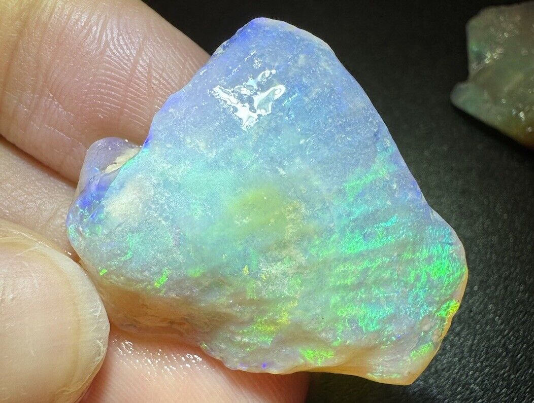 18.3 Carats Solid Rough Coober Pedy Opal Piece with Beautiful Colour,scallop