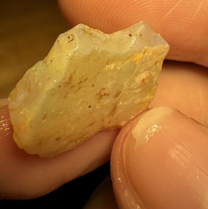 8.5 Carats Solid Rough Coober Pedy Opal Piece with Beautiful Colour B1