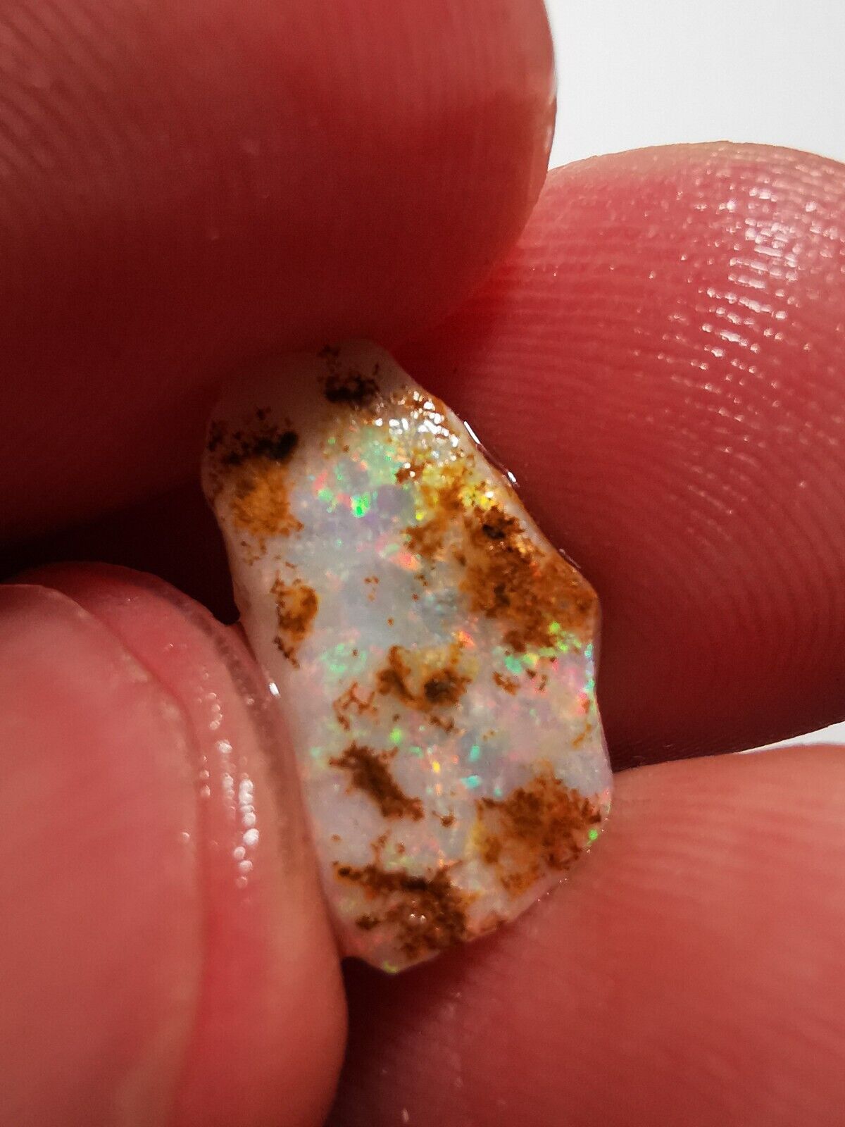 2.5Carats Solid Rough Coober Pedy Opal Piece with Beautiful Colour B1