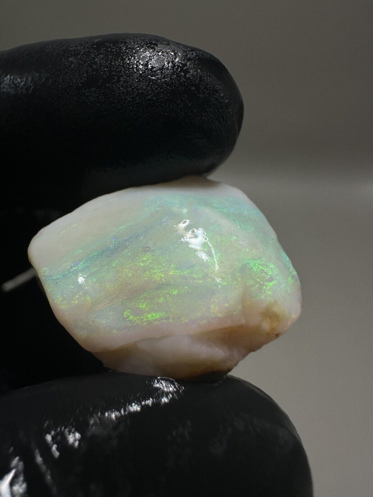 43.6 Carats Solid Rough Coober Pedy Crystal Opal Chunk with Beautiful Colour