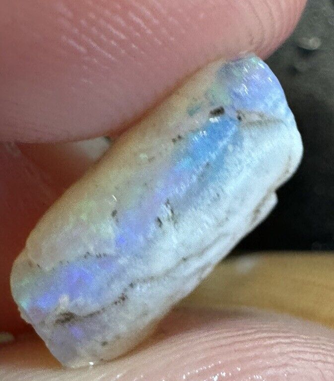 3.5 Carats Solid Rough Coober Pedy Opal Piece with Beautiful Colour