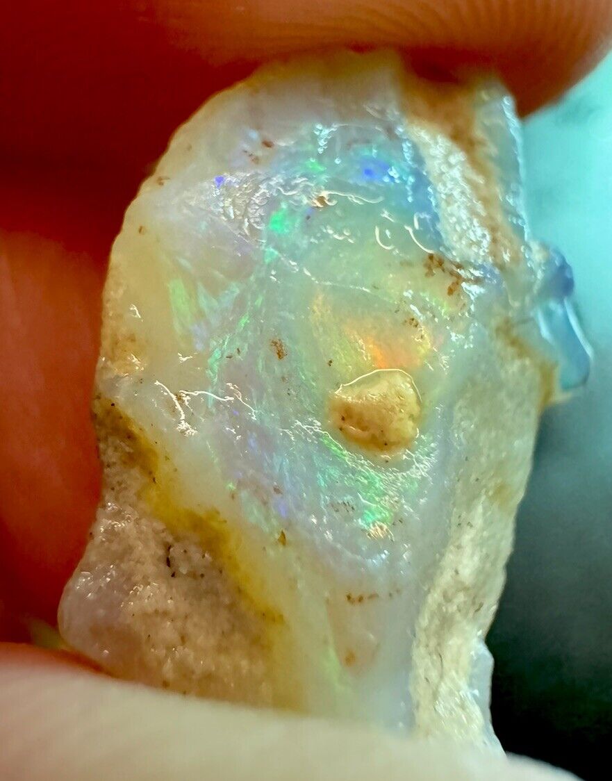 6.6 Carats Solid Rough Coober Pedy Opal Piece with Beautiful Colour