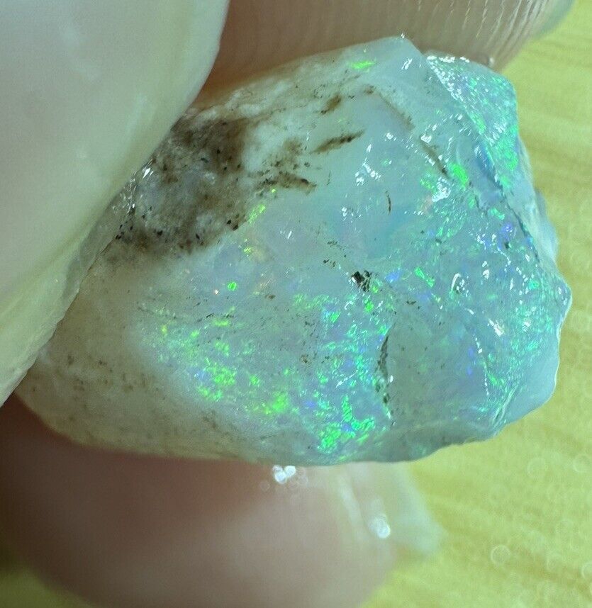 7.5 Carats Solid Rough Coober Pedy Opal Piece with Beautiful Colour