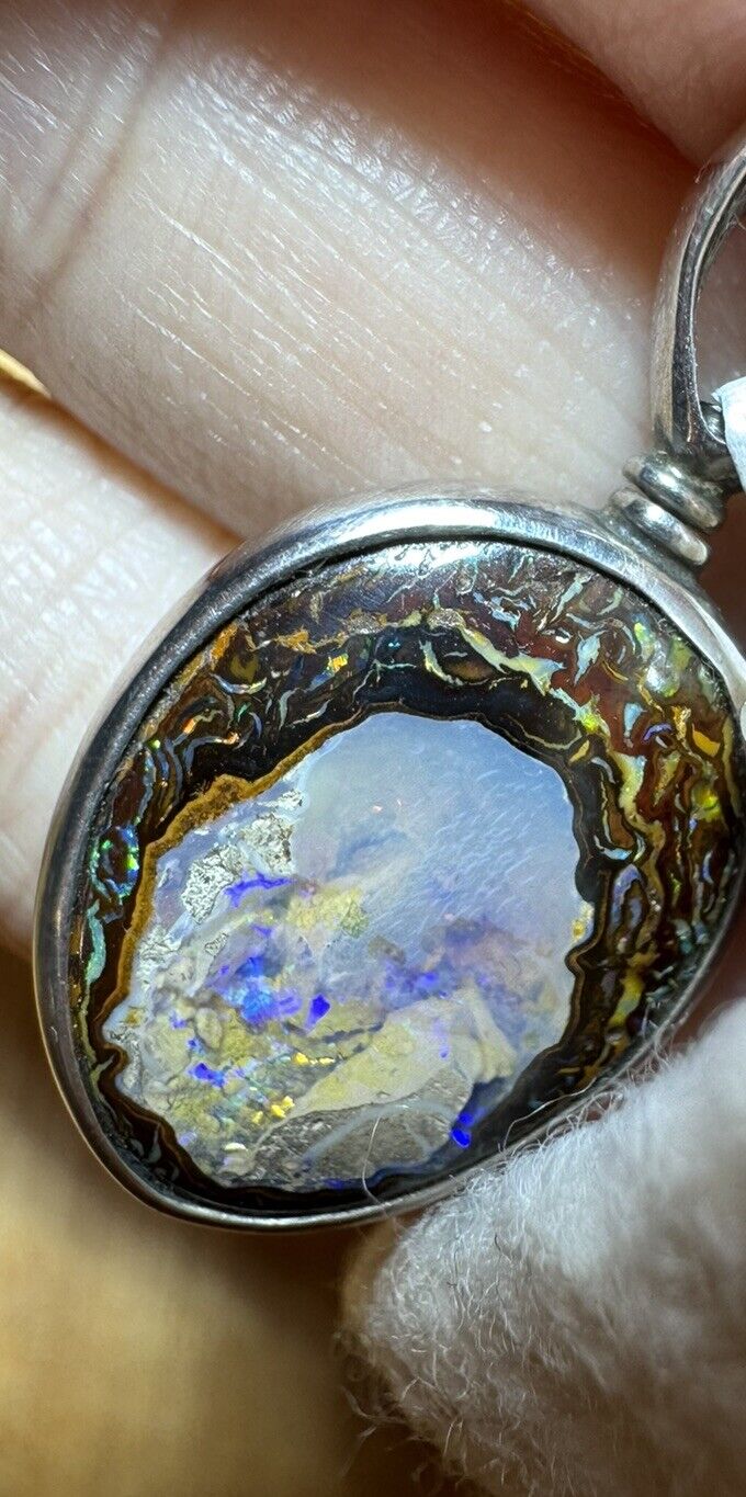 Opal pendant