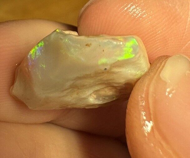 9.15 Carats Solid Rough Coober Pedy Opal Piece with Beautiful Colour B1