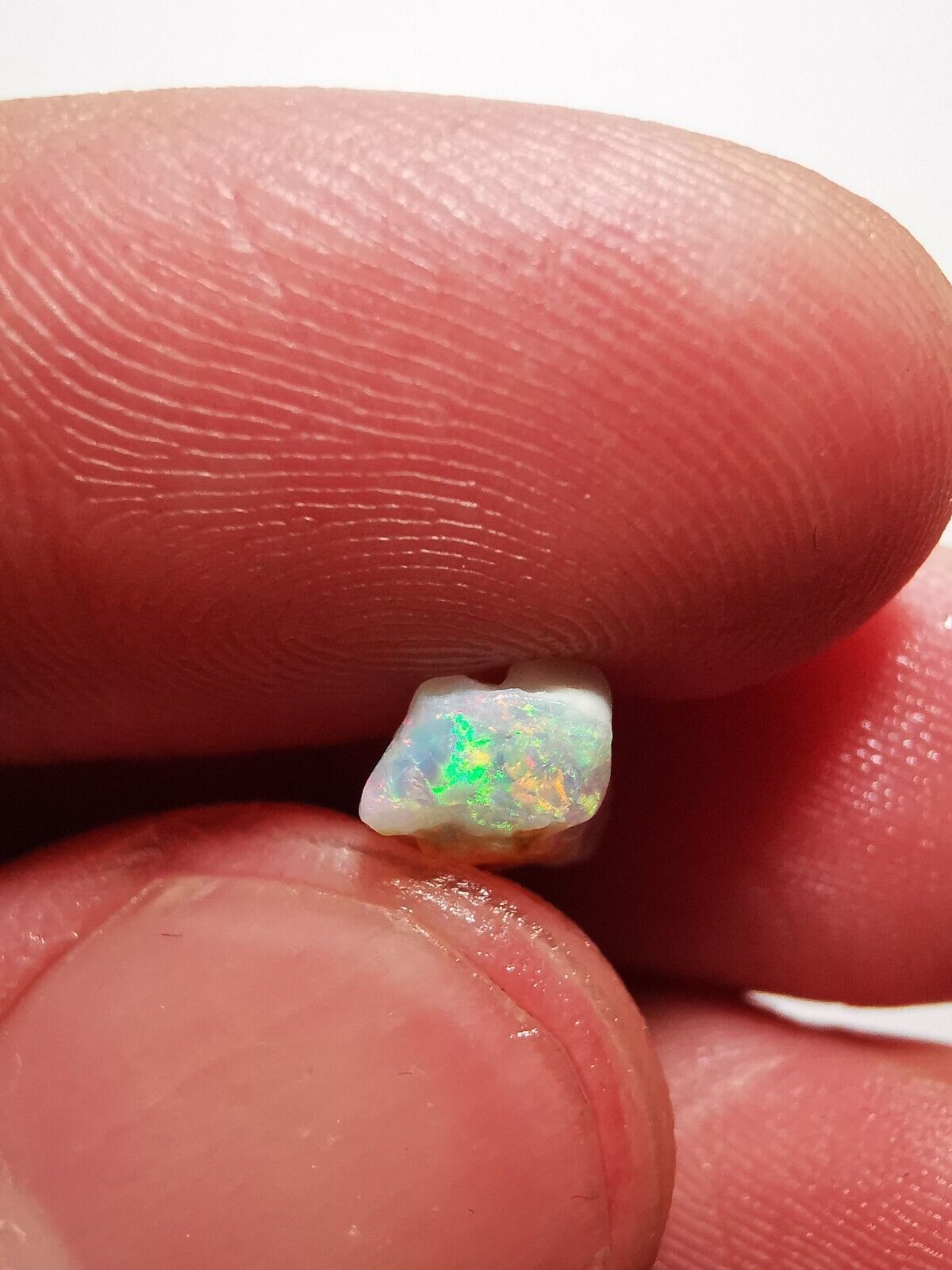 Opal rough Coober Pedy 2.1ct B1 Piece with Beautiful Colour