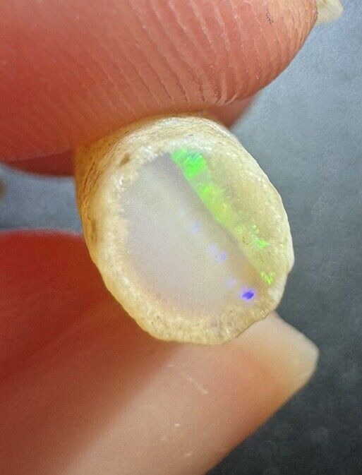 4.7 Carats Solid Rough Coober Pedy Opal Piece with Beautiful Colour