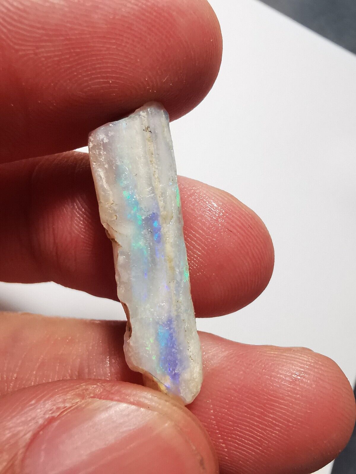Coober Pedy Opal rough pipe 9.8ct with Beautiful Colour B1
