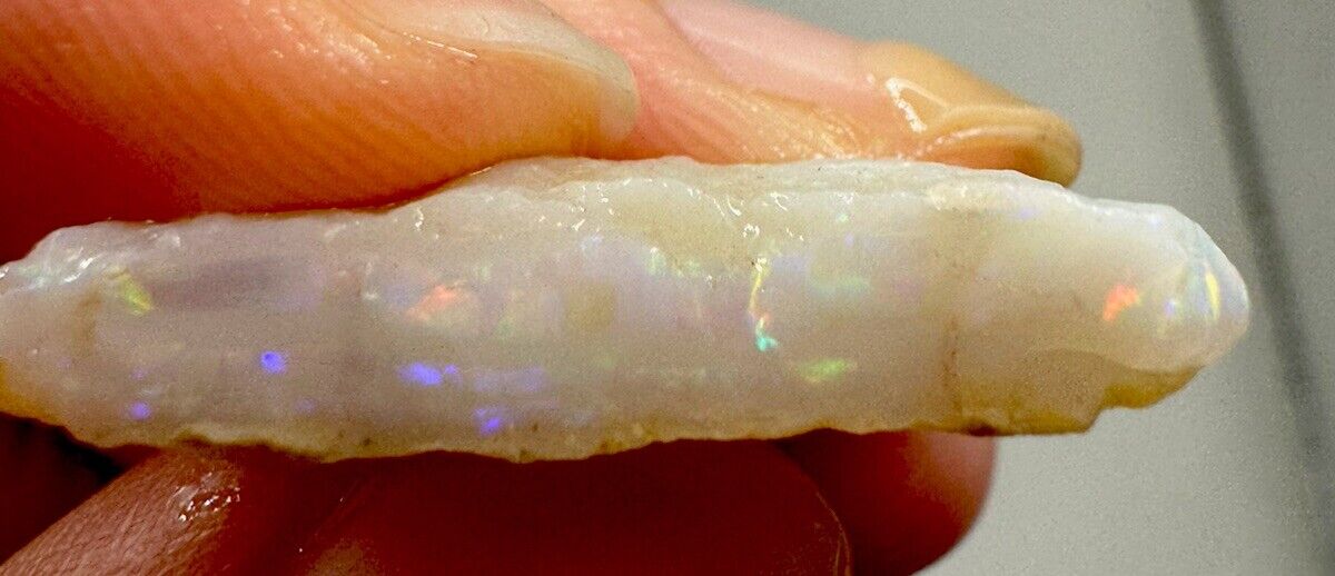 7.7 Carats Solid Rough Coober Pedy Opal Piece with Beautiful Colour