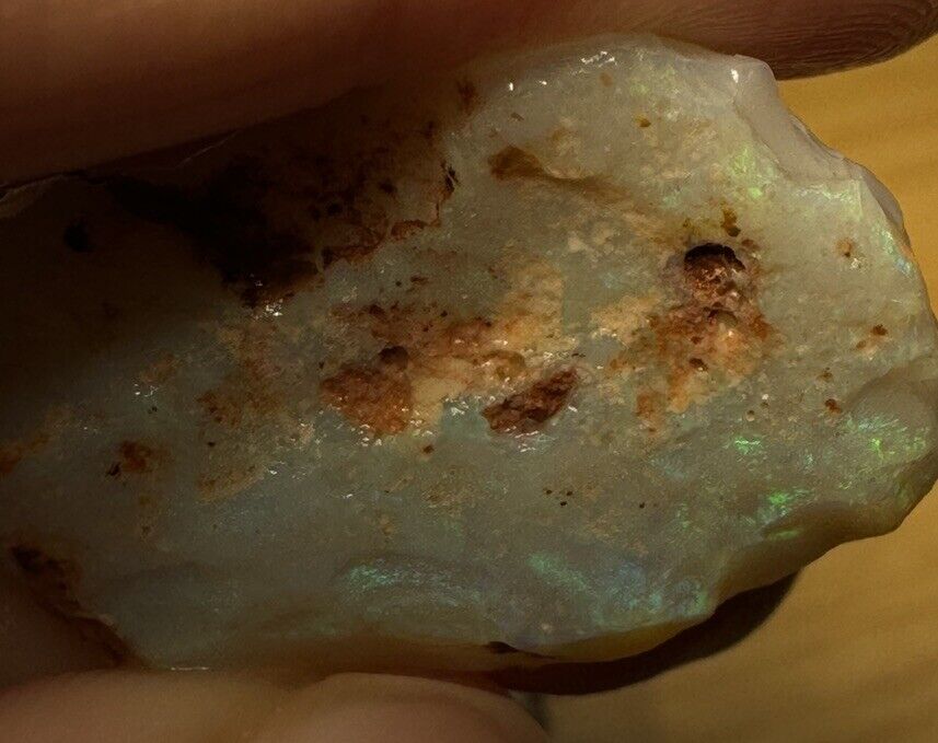 19.2 Carats Solid Rough Coober Pedy Opal Piece with Beautiful Colour B1