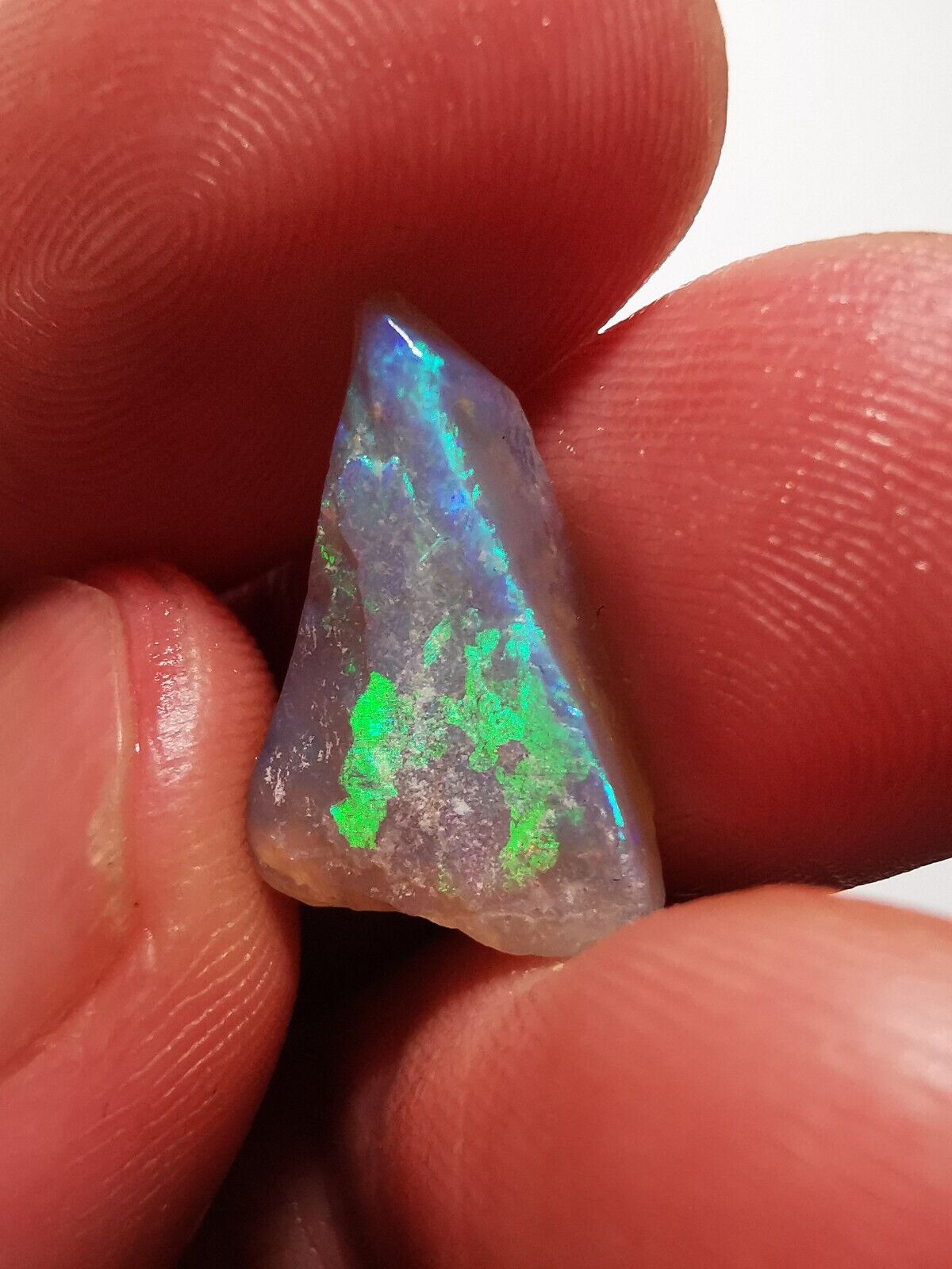 3.85 Carats Solid Rough Coober Pedy Opal Piece with Beautiful Colour B1