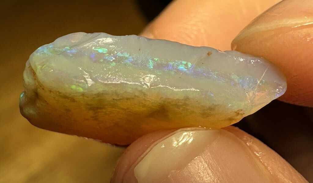 9.4 Carats Solid Rough Coober Pedy Opal Piece with Beautiful Colour B1