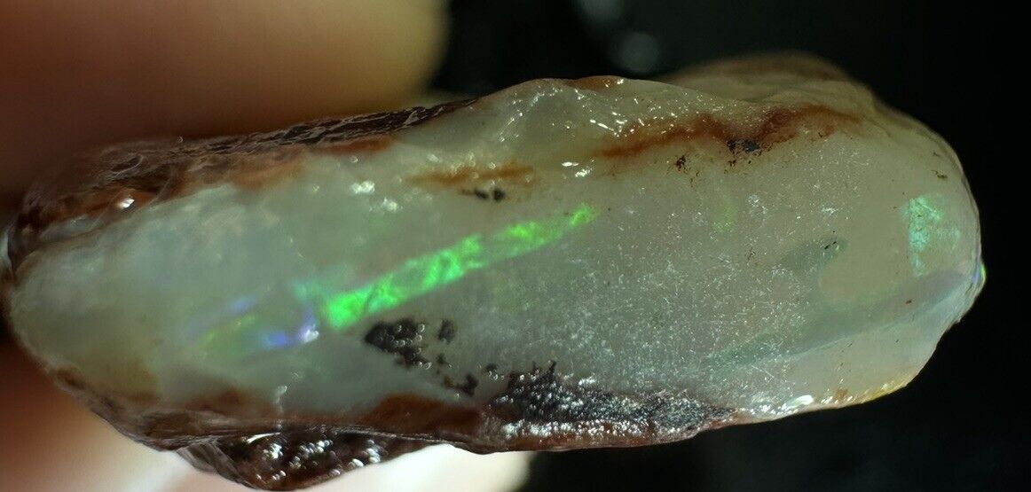 33.7 Carats Solid Rough Coober Pedy Opal Piece with Beautiful Colour B1