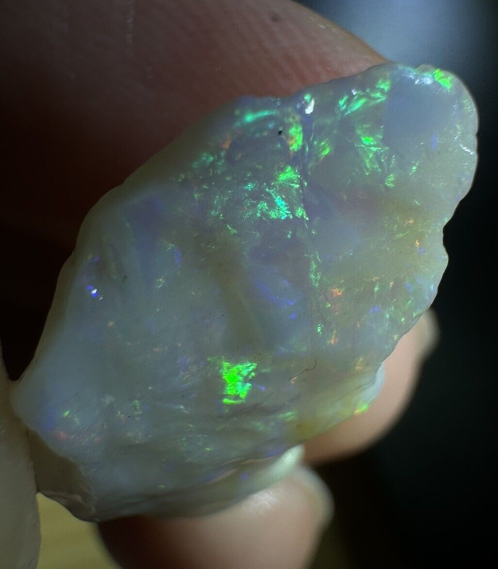 10Carats Solid Rough Coober Pedy Opal Piece with Beautiful Colour MayT