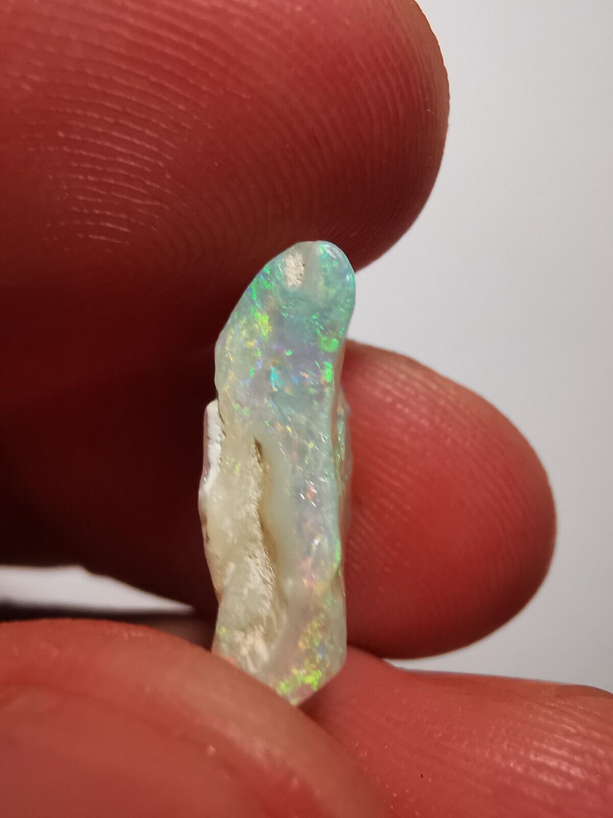 Opal rough Coober Pedy 4ct B1 Piece with Beautiful Colour