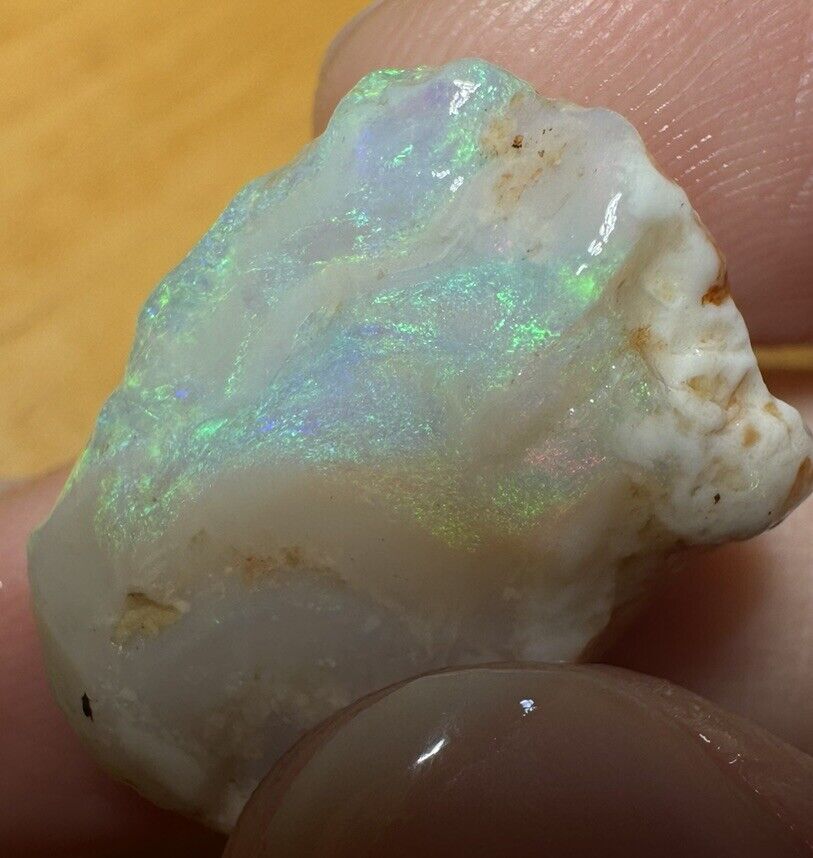 15.8 Carats Solid Rough Coober Pedy Opal Piece with Beautiful Colour B1 shell