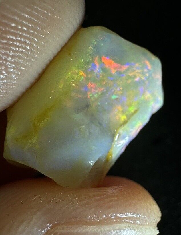 7.8 Carats Solid Rough Coober Pedy Opal Piece with Beautiful Colour B1