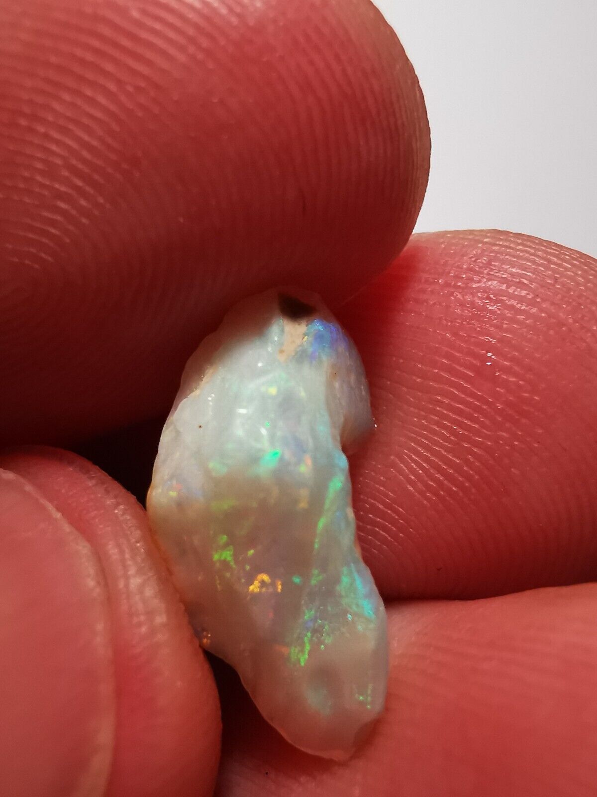 Opal rough Coober Pedy 2.9ct B1 Piece with Beautiful Colour