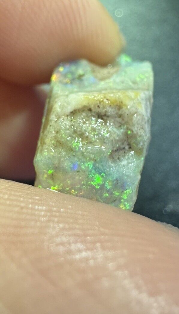 6Carats Solid Rough Coober Pedy Opal Piece with Beautiful Colour