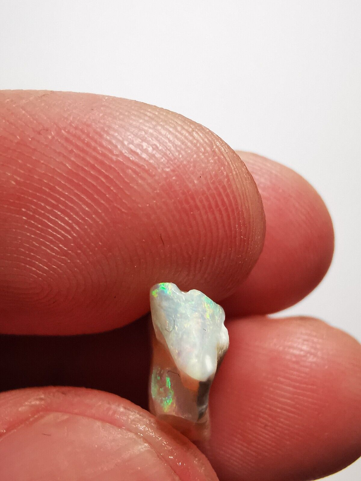 Opal rough Coober Pedy 4ct B1 Piece with Beautiful Colour