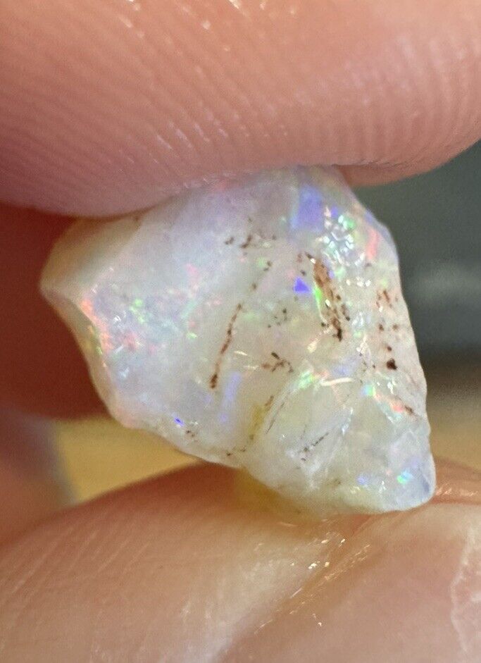 2.8 Carats Solid Rough Coober Pedy Opal Piece with Beautiful Colour