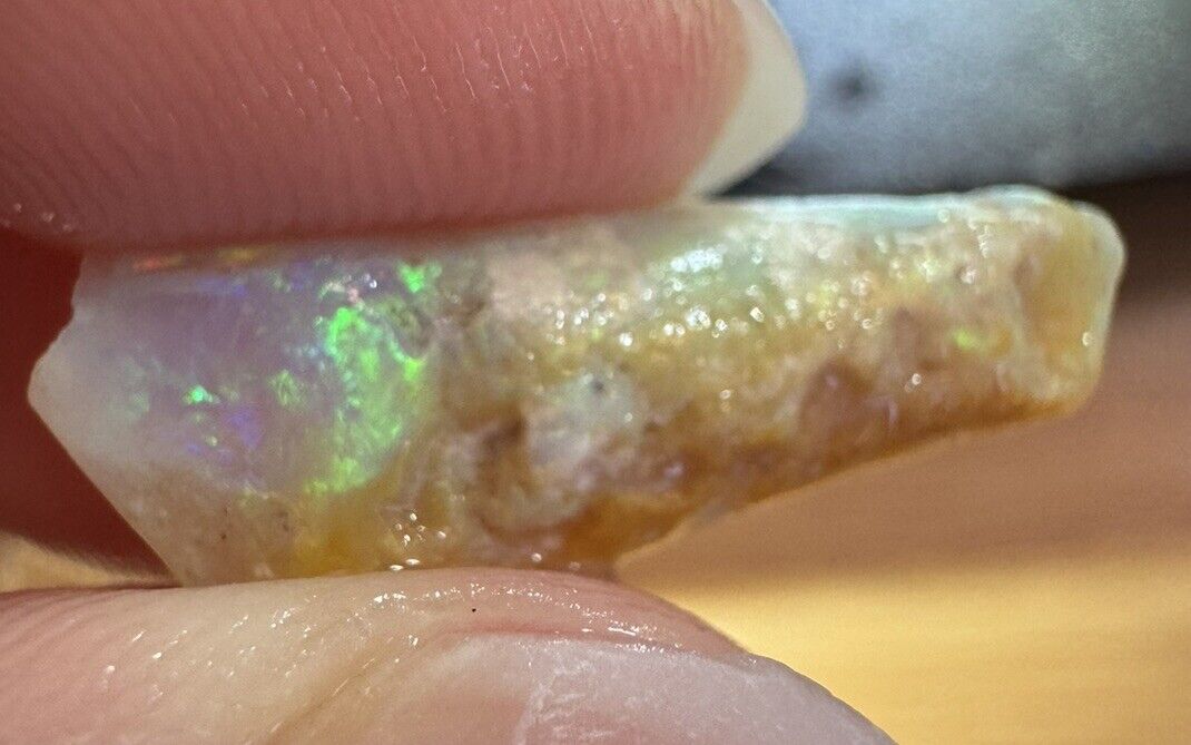 4.3 Carats Solid Rough Coober Pedy Opal Piece with Beautiful Colour