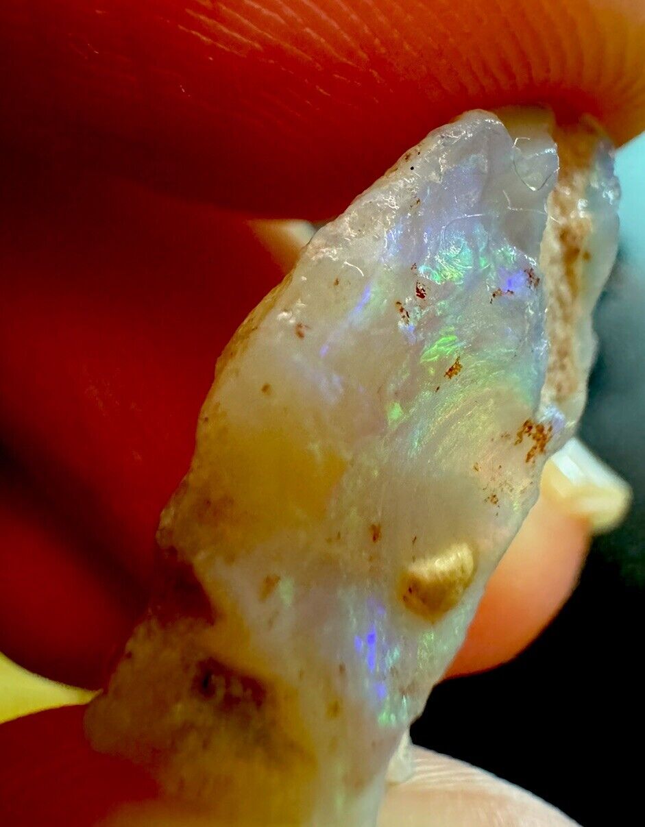 6.6 Carats Solid Rough Coober Pedy Opal Piece with Beautiful Colour