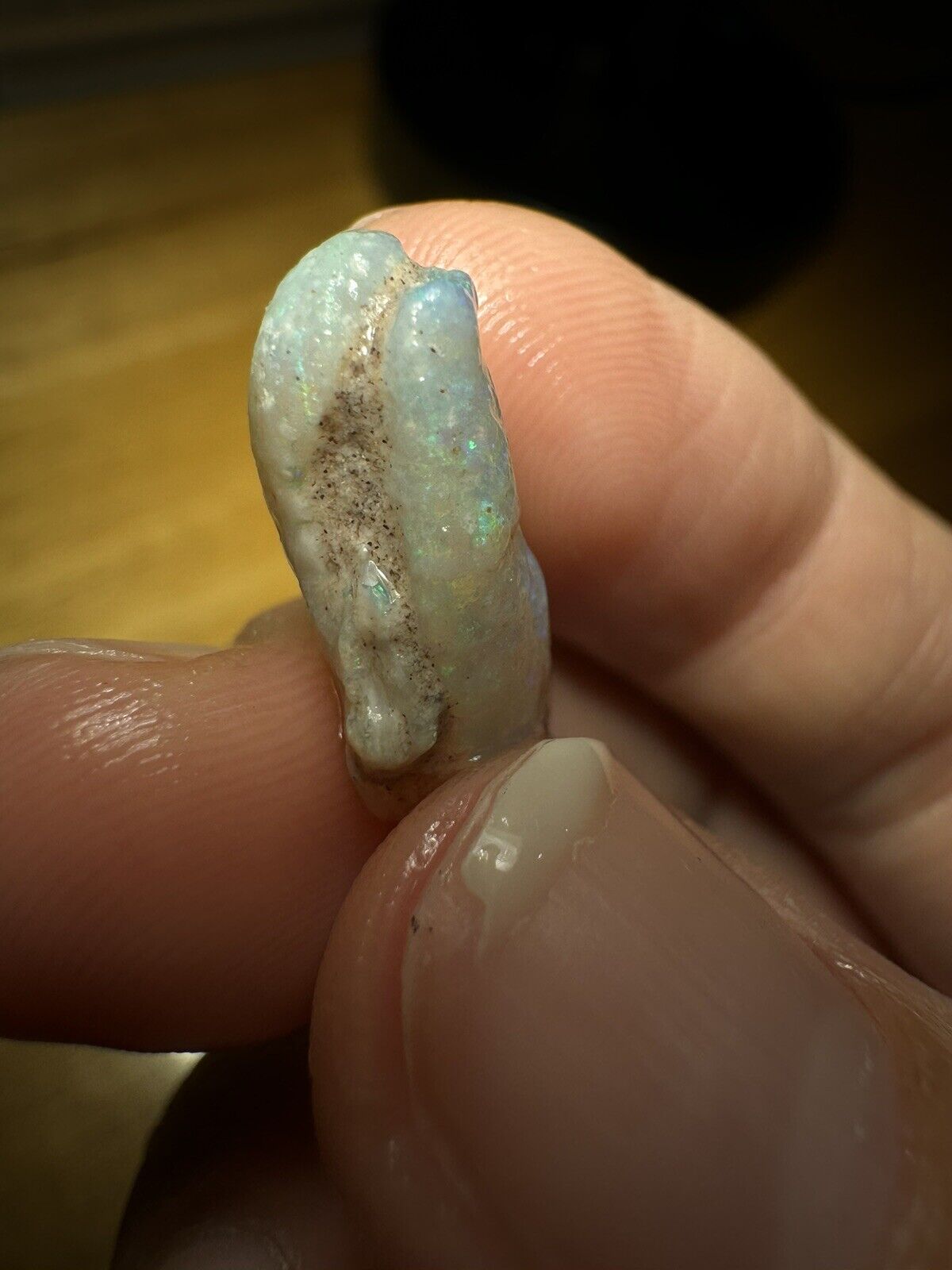 6.9 Carats Solid Rough Coober Pedy Opal Piece with Beautiful Colour B1 shell