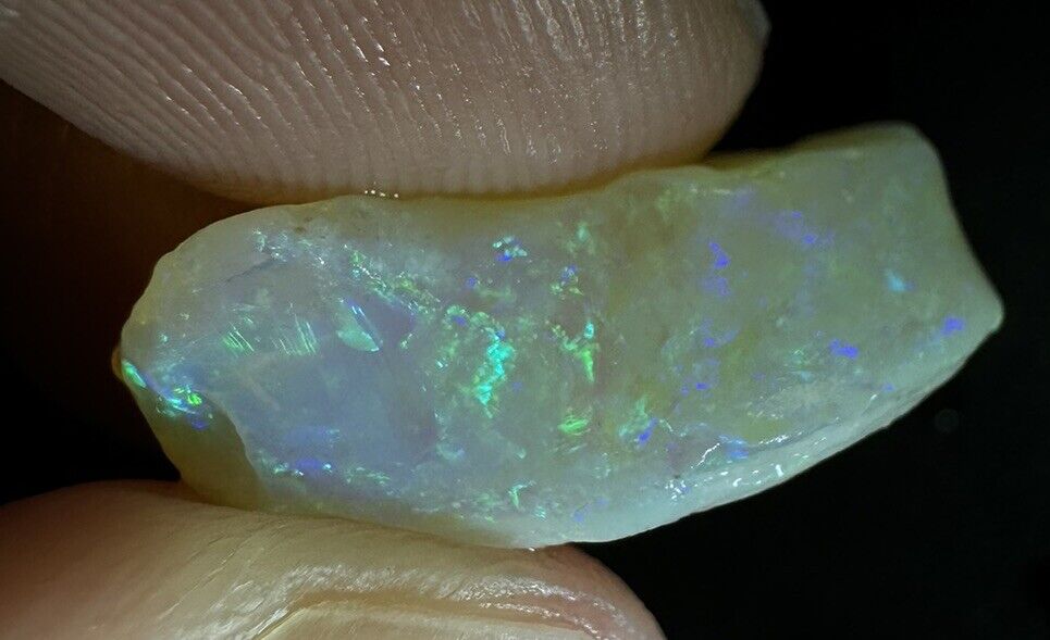 6.4 Carats Solid Rough Coober Pedy Opal Piece with Beautiful Colour B1