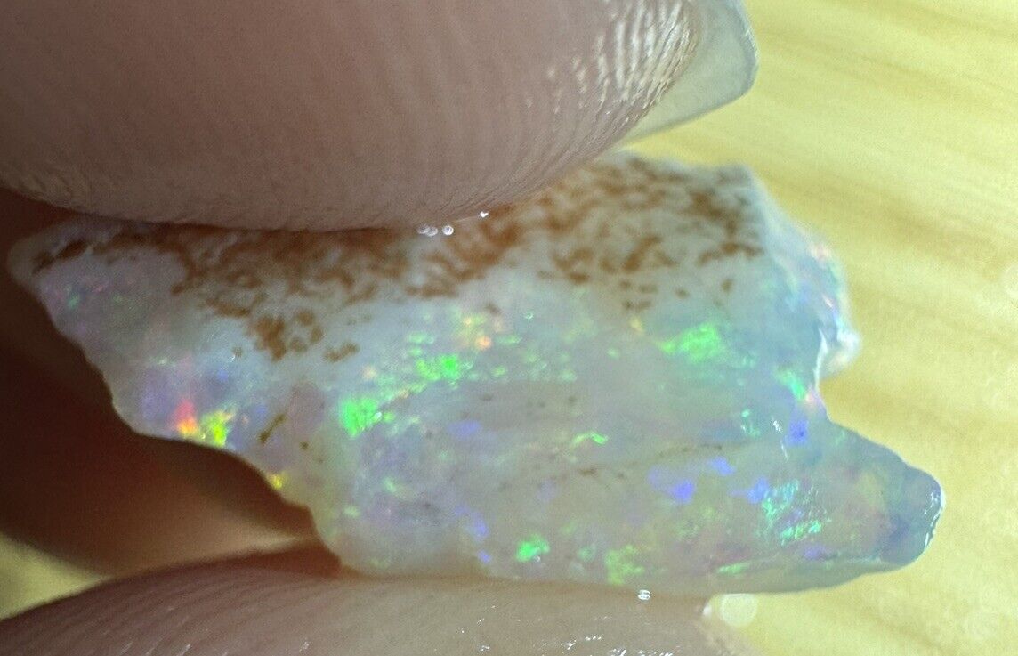 4.5 Carats Solid Rough Coober Pedy Opal Piece with Beautiful Colour