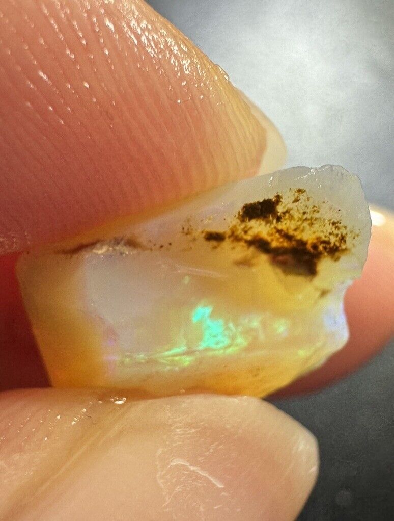 7.9 Carats Solid Rough Coober Pedy Opal Piece with Beautiful Colour