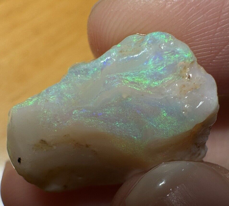 15.8 Carats Solid Rough Coober Pedy Opal Piece with Beautiful Colour B1 shell