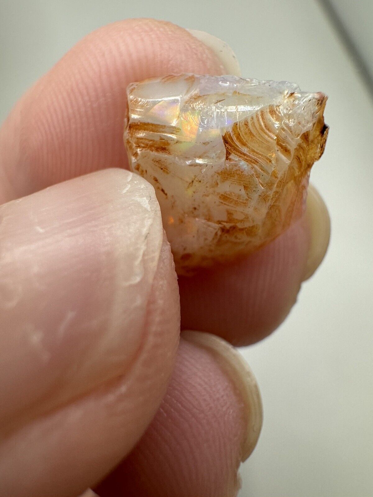 2.1 Carats Solid Rough Coober Pedy Opal Piece with Beautiful Colour