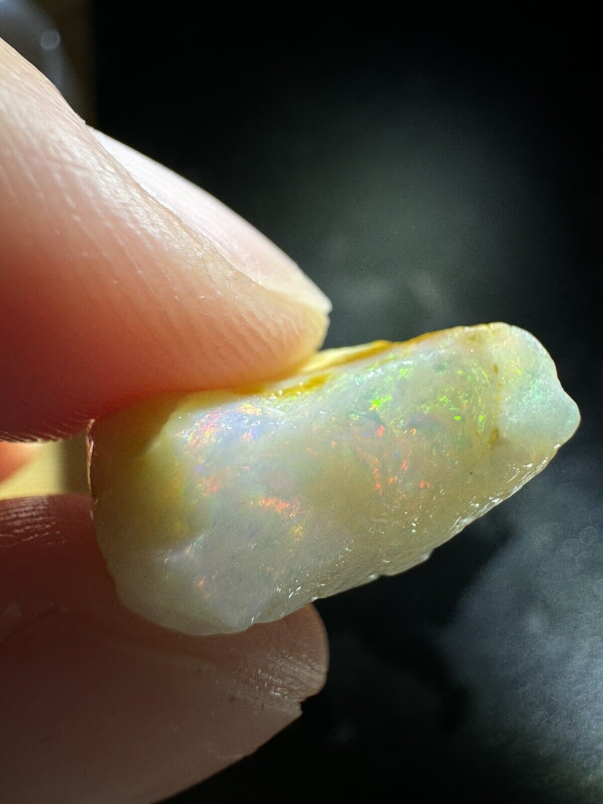 7.7 Carats Solid Rough Coober Pedy Opal Piece with Beautiful Colour B1