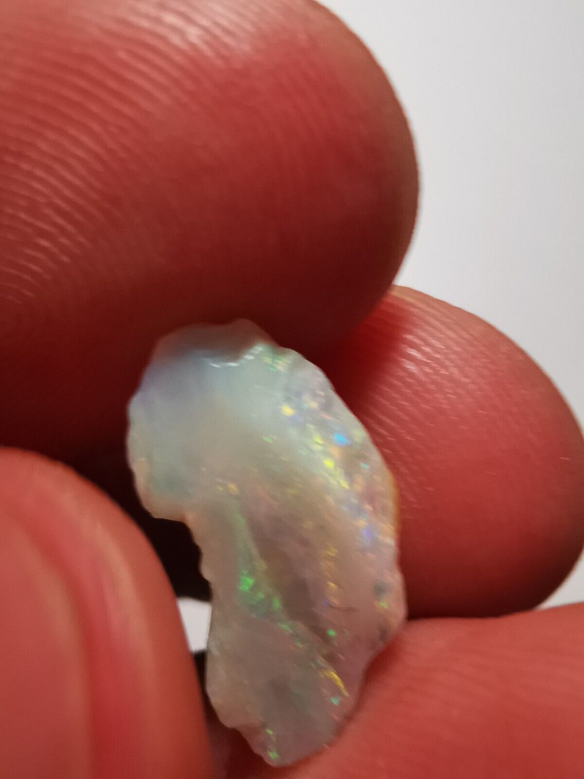 Opal rough Coober Pedy 2.9ct B1 Piece with Beautiful Colour