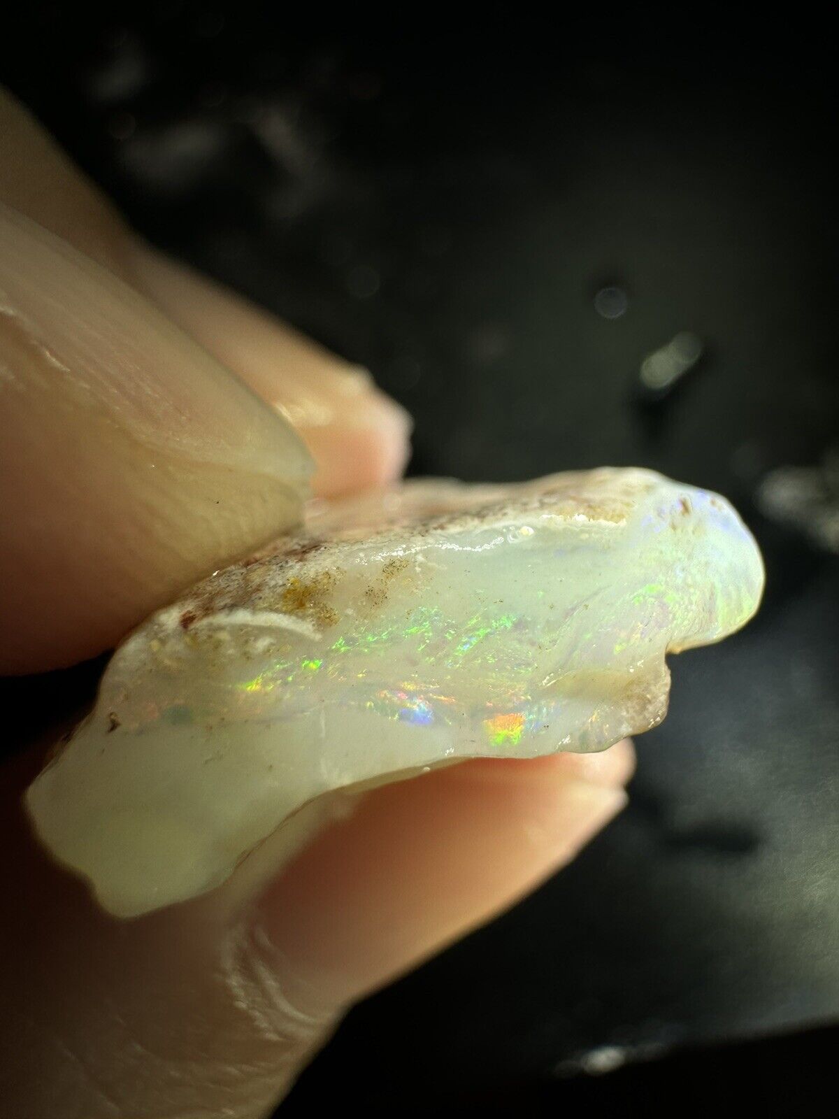 9.5 Carats Solid Rough Coober Pedy Opal Piece with Beautiful Colour B1