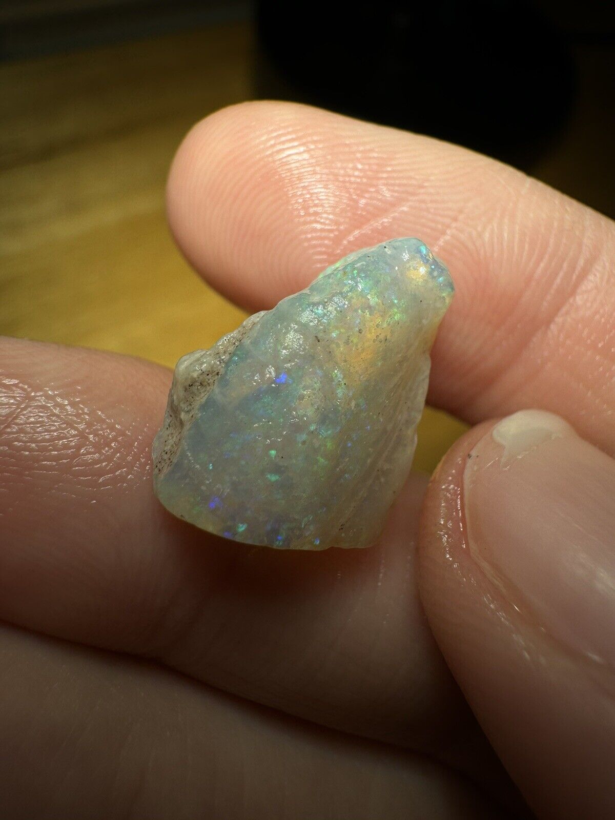 6.9 Carats Solid Rough Coober Pedy Opal Piece with Beautiful Colour B1 shell