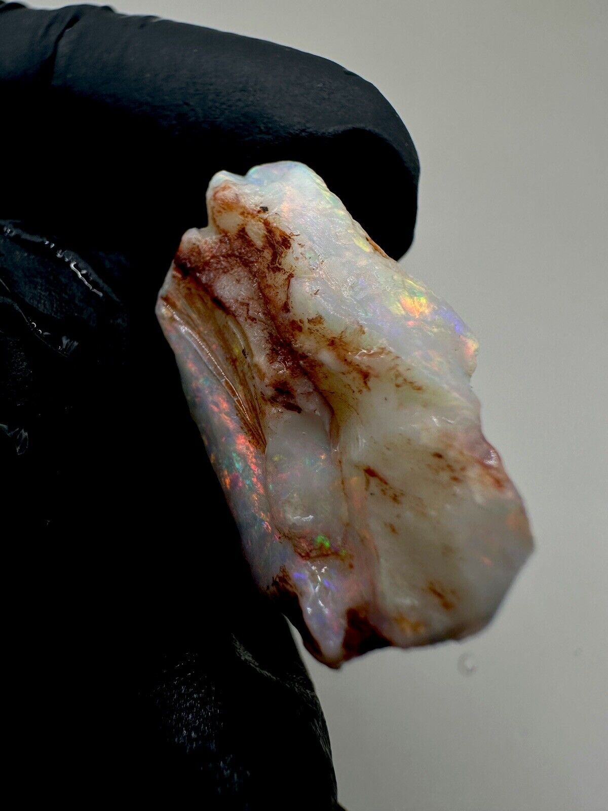 17.7 Carats Solid Rough Coober Pedy Crystal Opal Piece with Beautiful Colour