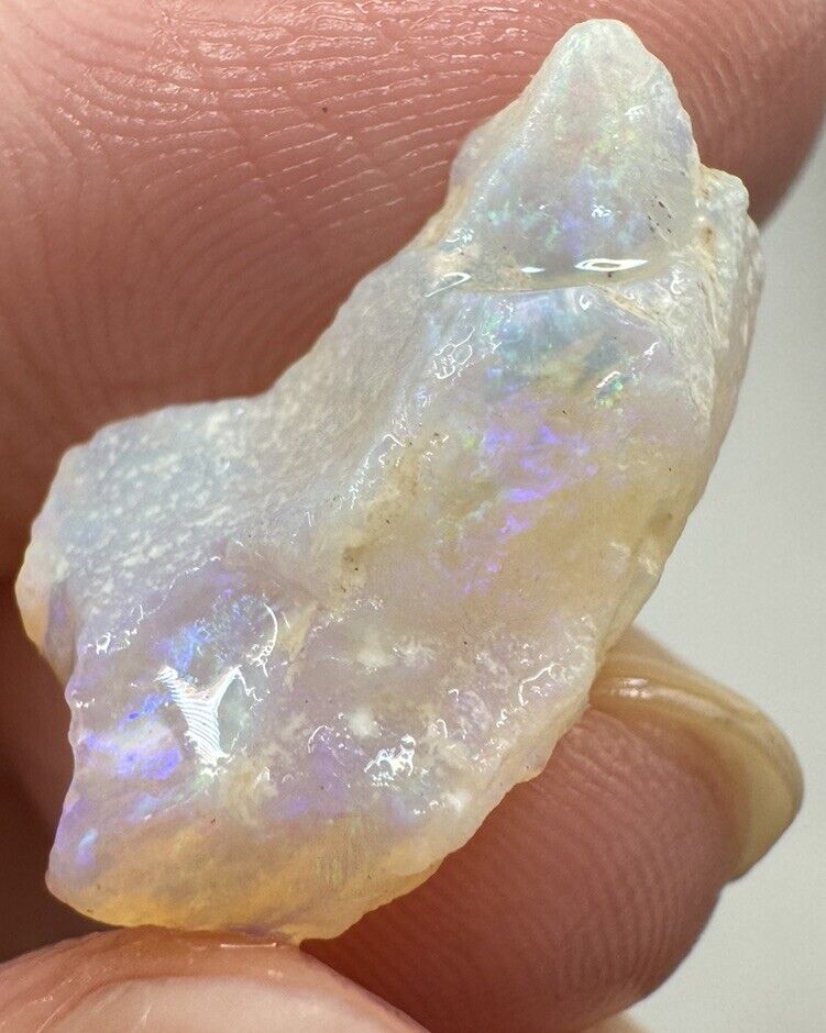5.3 Carats Solid Rough Coober Pedy Opal Piece with Beautiful Colour