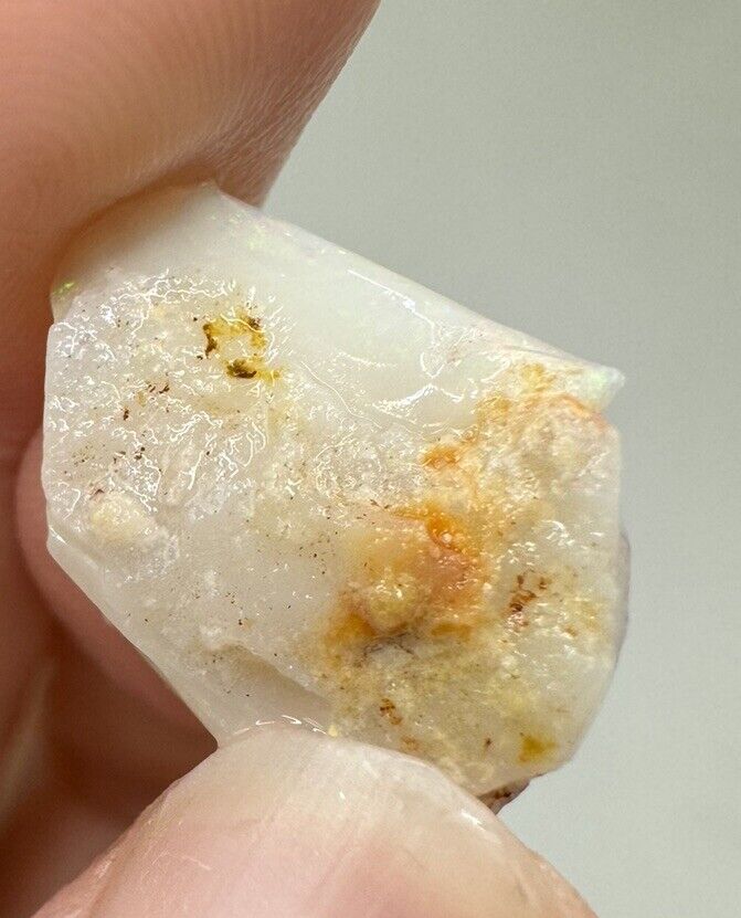 4.5 Carats Solid Rough Coober Pedy Opal Piece with Beautiful Colour