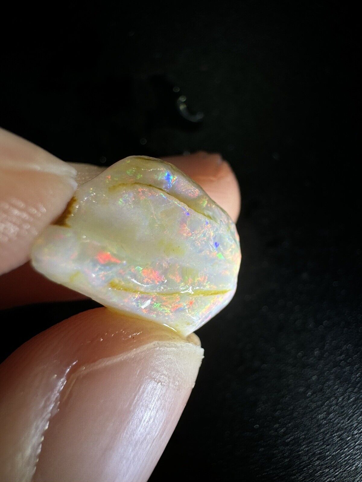 7.8 Carats Solid Rough Coober Pedy Opal Piece with Beautiful Colour B1