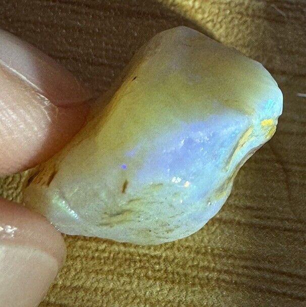 9.65 Carats Solid Rough Coober Pedy Opal Piece with Beautiful Colour B1