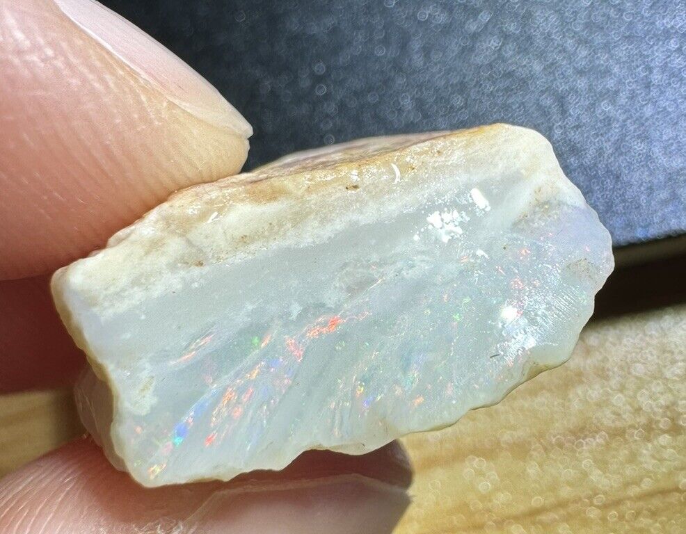 21.7 Carats Solid Rough Coober Pedy Opal Piece with Beautiful Colour B1