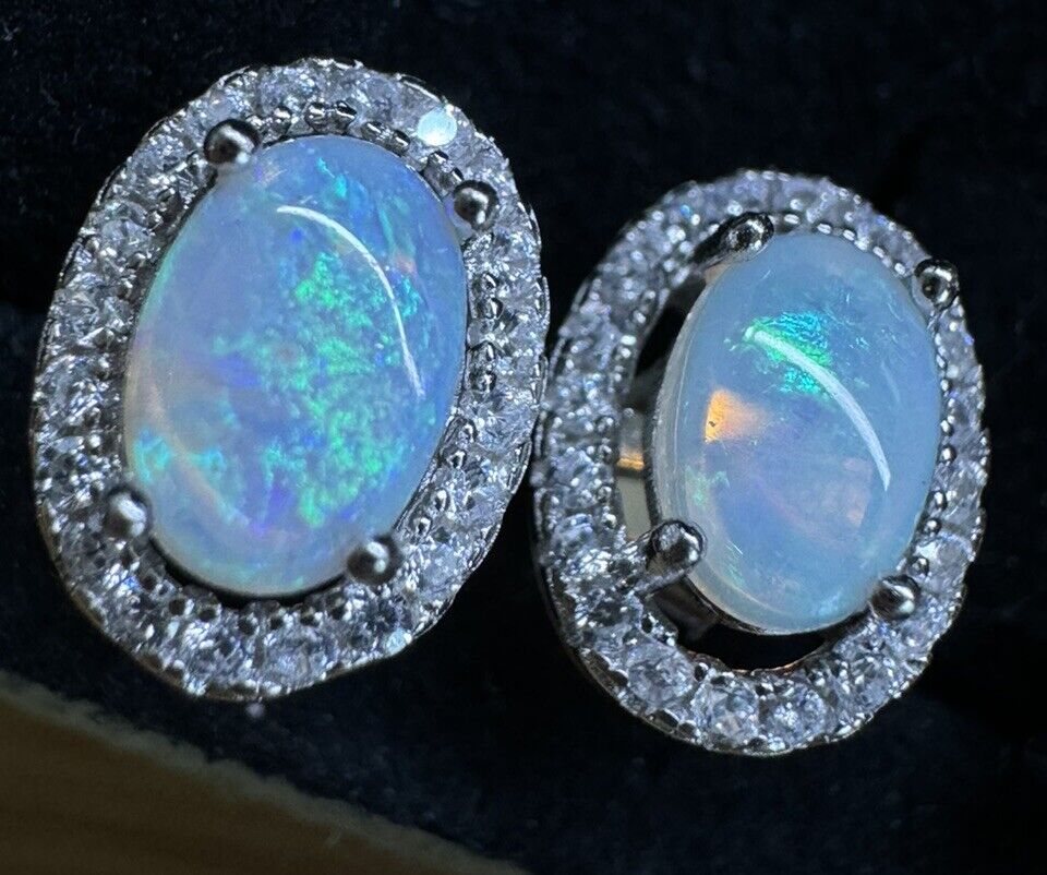 Opal Earstuds No.2 “diversity lights”