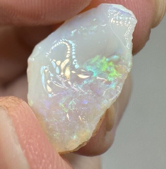 5.6 Carats Solid Rough Coober Pedy Opal Piece with Beautiful Colour