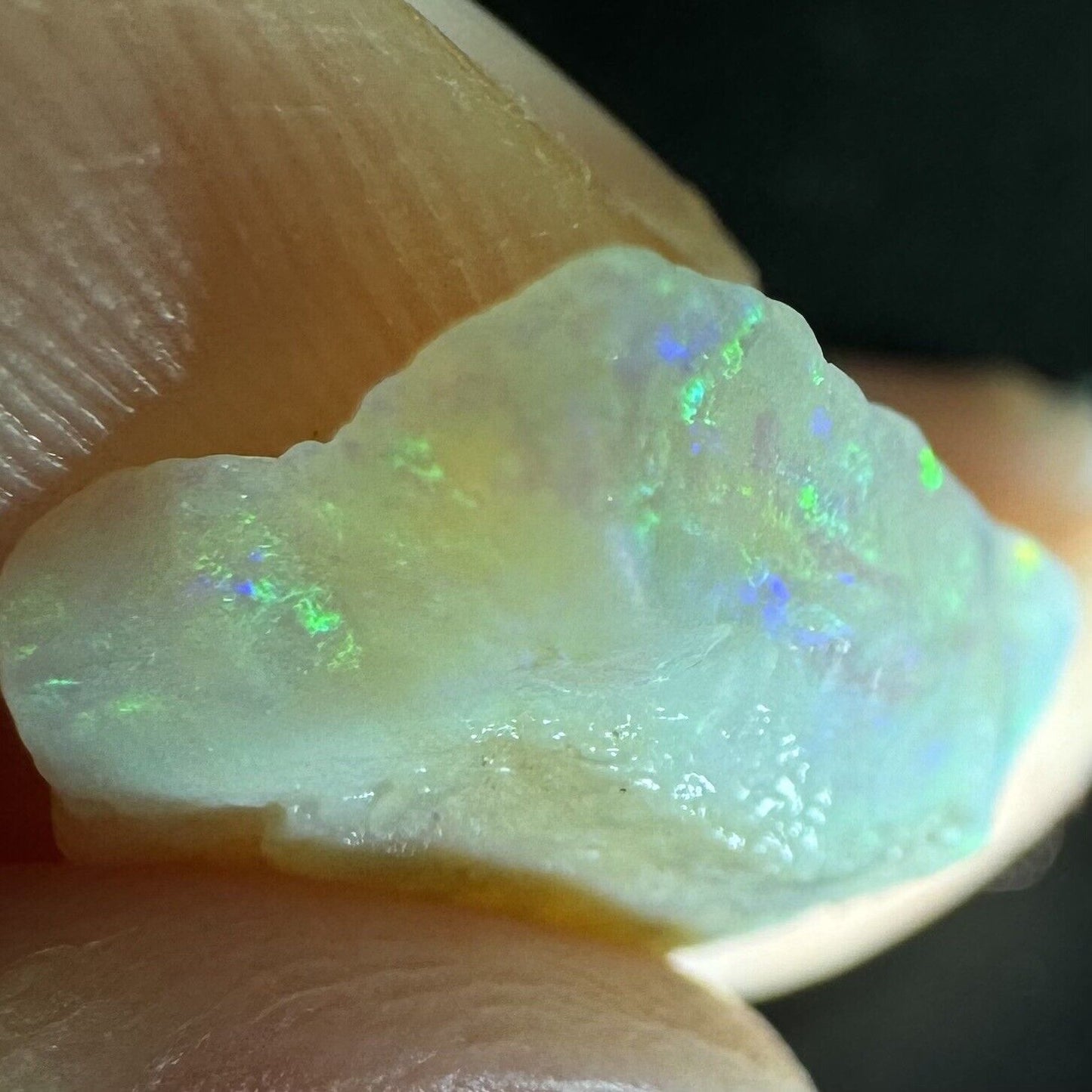 7 Carats Solid Rough Coober Pedy Opal Piece with Beautiful Colour B1