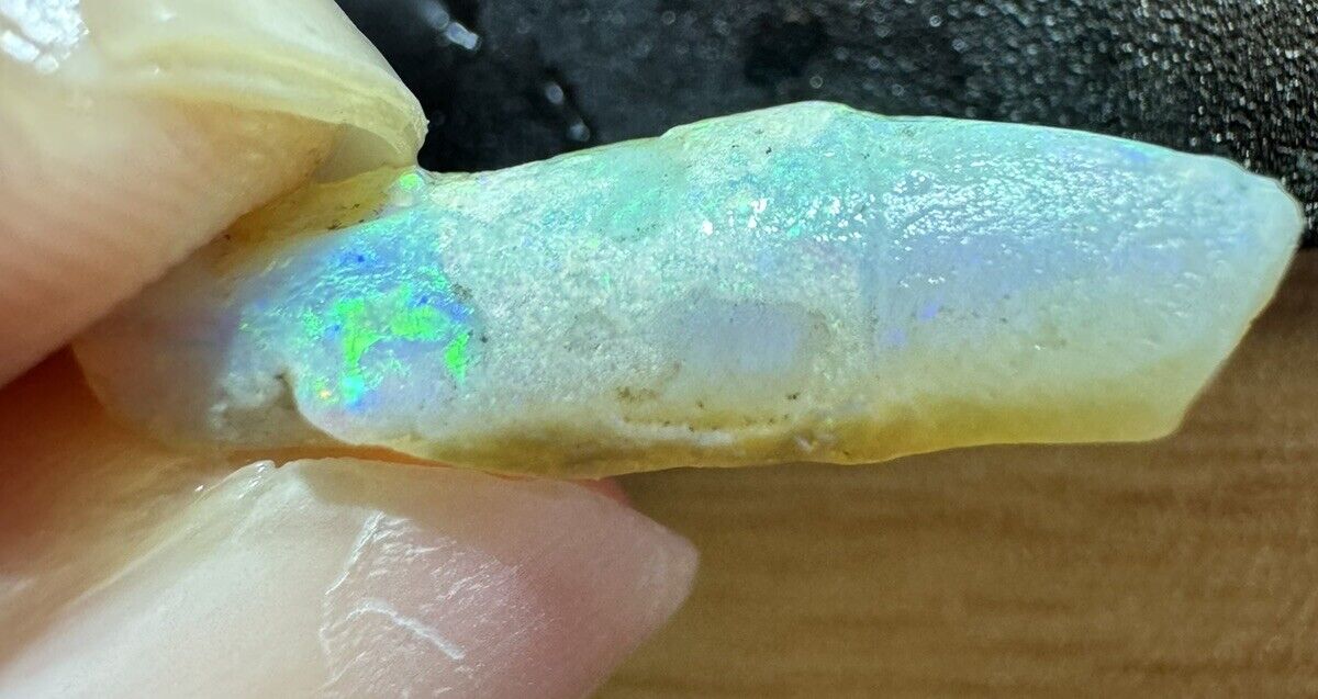 4.3 Carats Solid Rough Coober Pedy Opal Piece with Beautiful Colour
