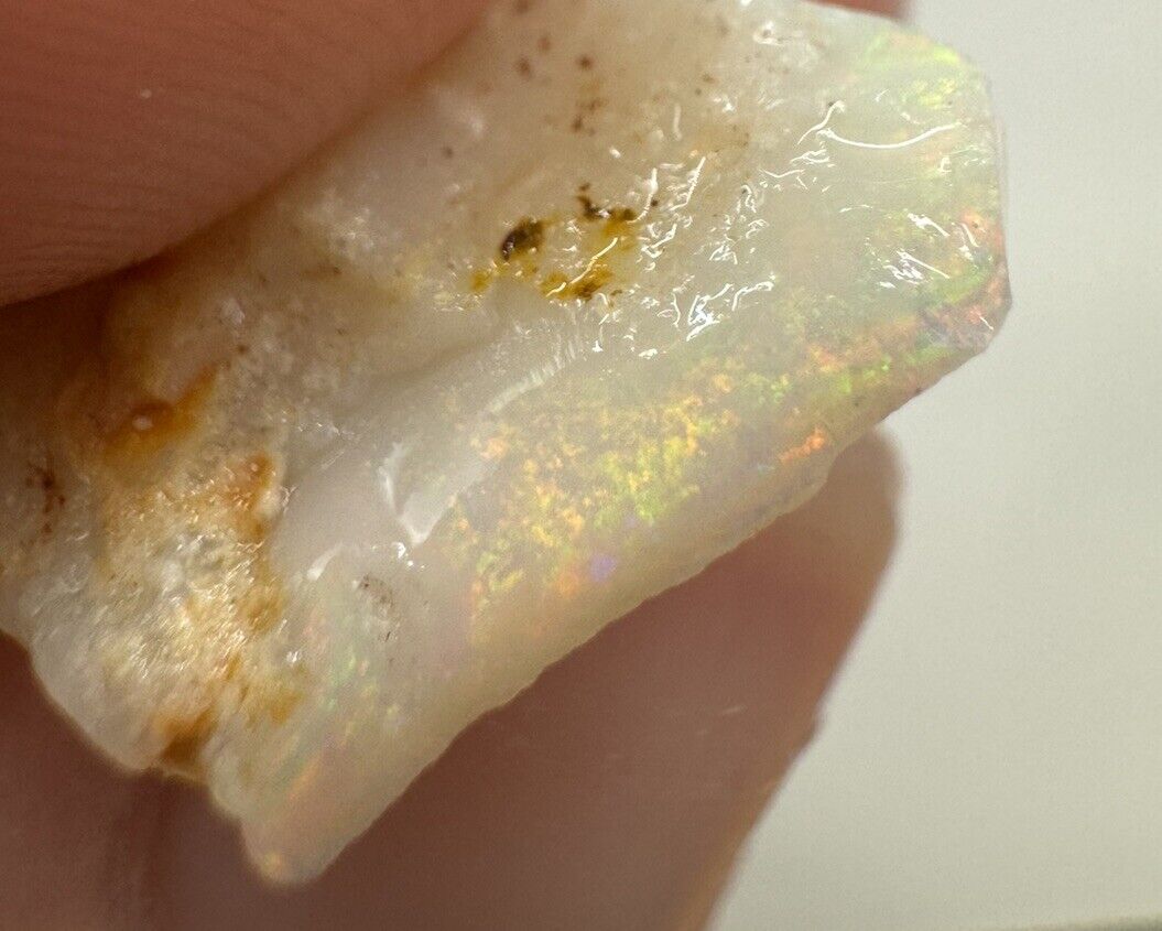 4.5 Carats Solid Rough Coober Pedy Opal Piece with Beautiful Colour