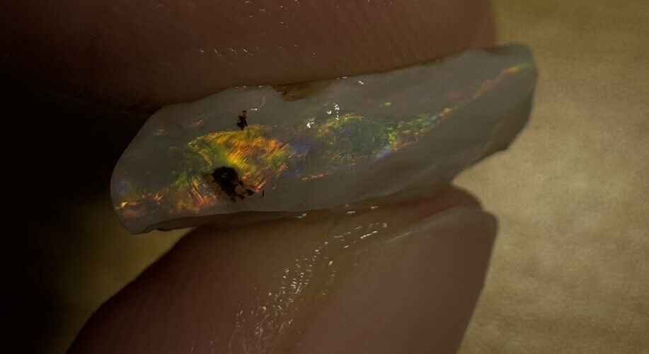 9.1 Carats Solid Rough Coober Pedy Opal Piece with Beautiful Colour B1